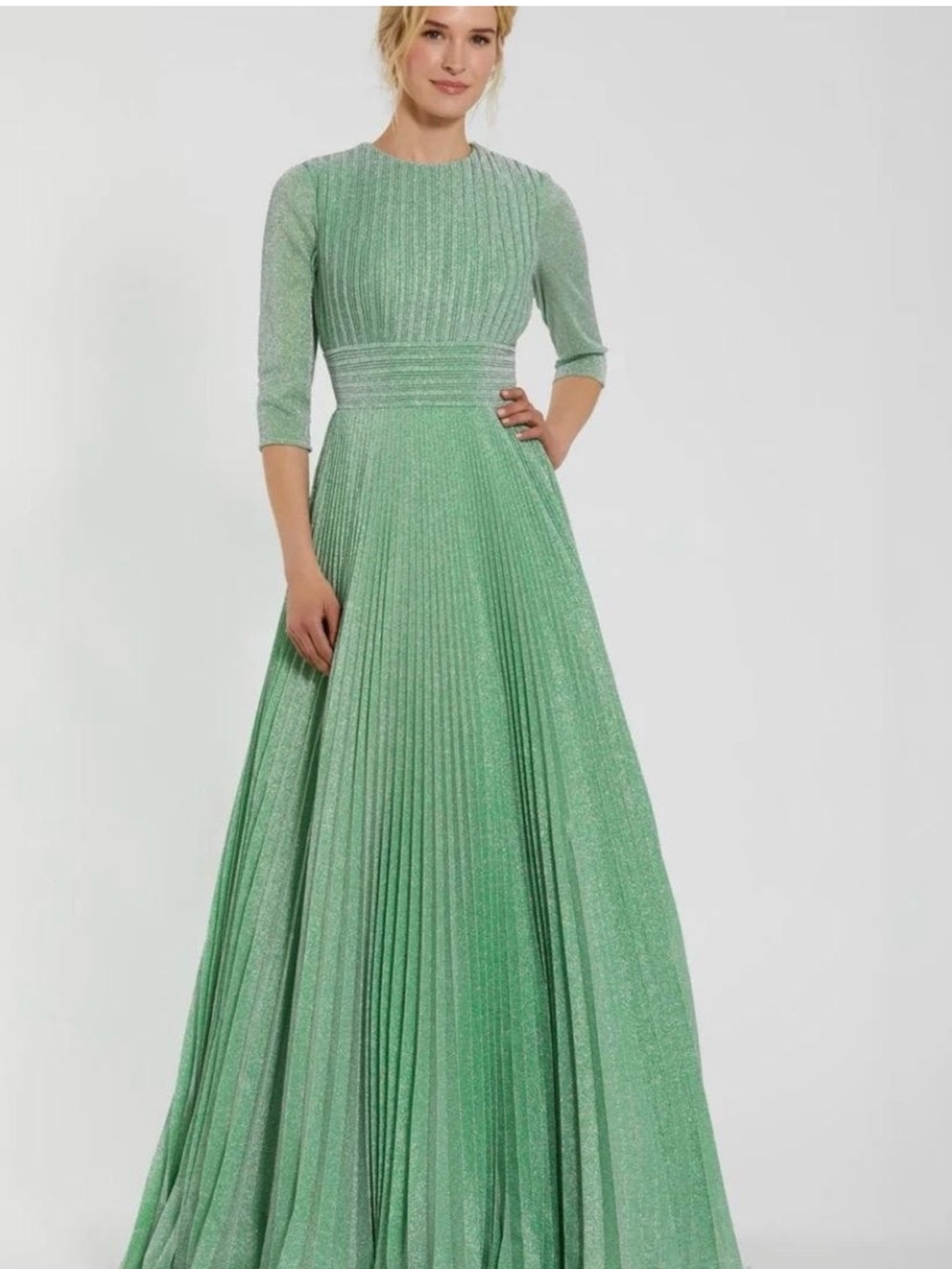 Shimmering Georgette Pleated 3/4 Sleeve Gown